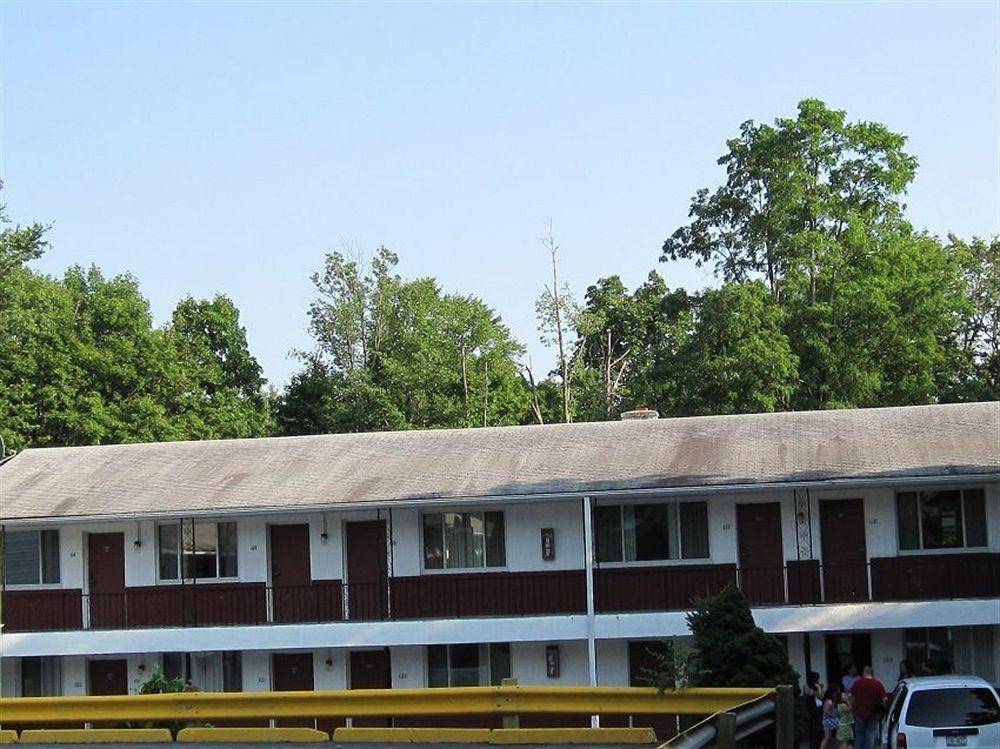 Budget Motor Inn- Mahopac Kültér fotó